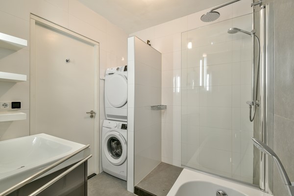 Medium property photo - Van Boshuizenstraat 491, 1082 AS Amsterdam